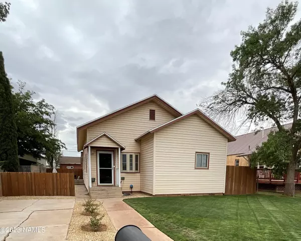 Winslow, AZ 86047,517 W Hillview Drive