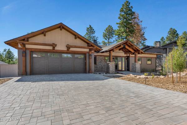 Flagstaff, AZ 86005,2509 S Pinyon Jay Drive #3