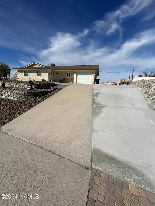 2131 Wallapai Drive,  Lake Havasu City,  AZ 86403