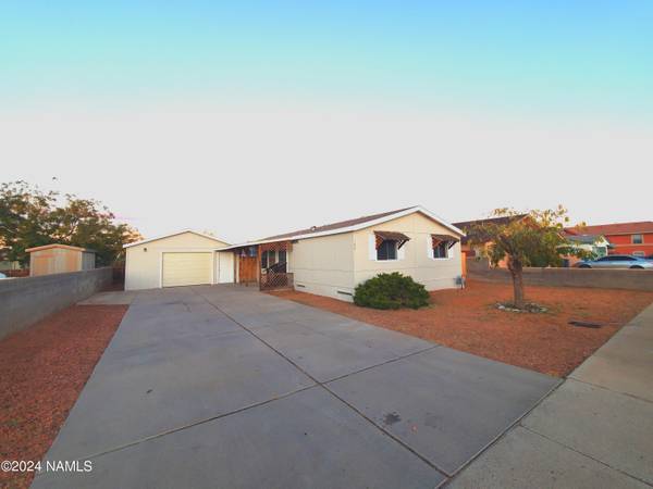 Page, AZ 86040,108 Falcon Court