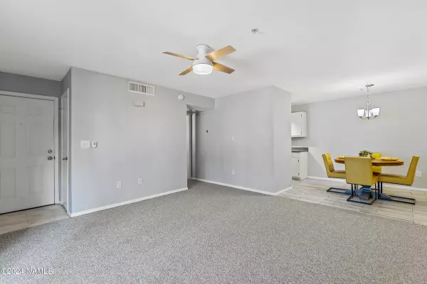 Flagstaff, AZ 86001,1185 W University Avenue #18-149