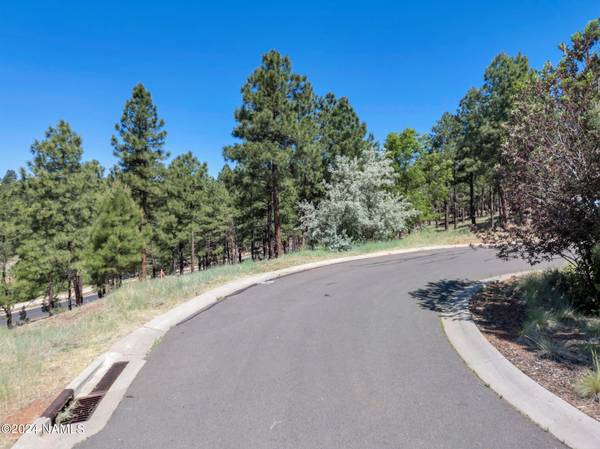 Flagstaff, AZ 86001,1165 N Worthington Place #70