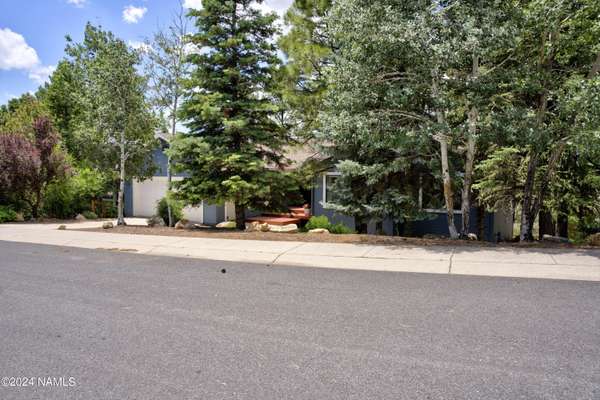 Flagstaff, AZ 86004,945 N Sinagua Heights Drive