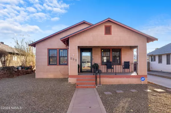Winslow, AZ 86047,609 W Maple Street
