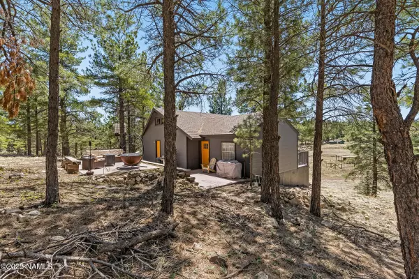 5552 White Tail Lane,  Flagstaff,  AZ 86005