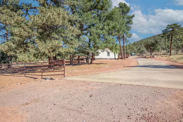 10106 W Fossil Creek Road, Strawberry, AZ 85544
