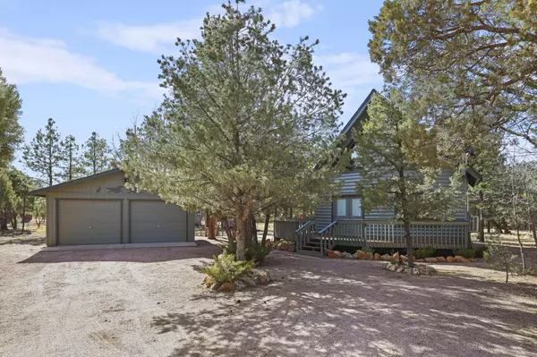 2900 Roundup CIR, Happy Jack, AZ 86024