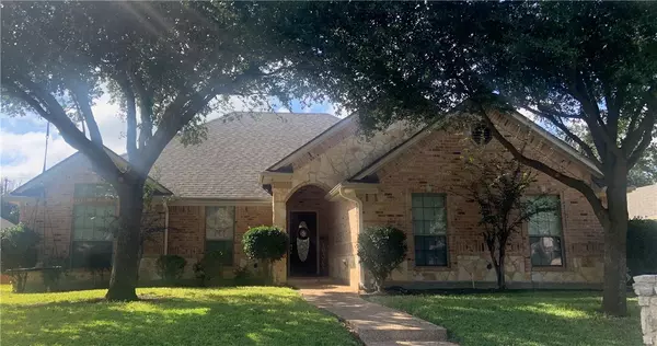 307 Canterbury RD, Woodway, TX 76712