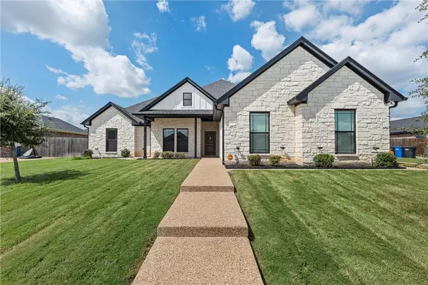 Woodway, TX 76712,10105 Braided Briar LN