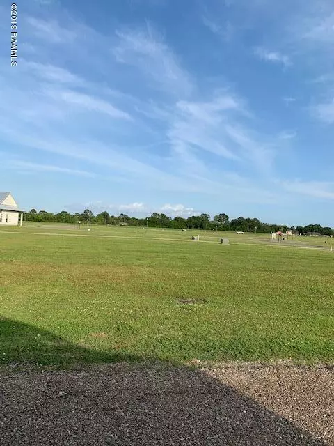 7 S Estate DR, New Iberia, LA 70563