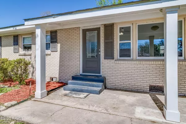 Lafayette, LA 70503,813 Alice DR