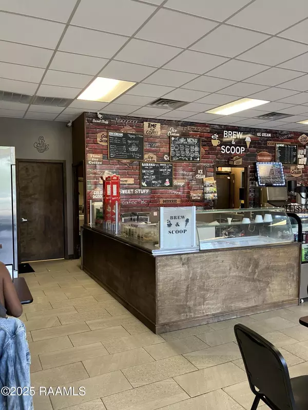 Opelousas, LA 70570,415 Creswell LN
