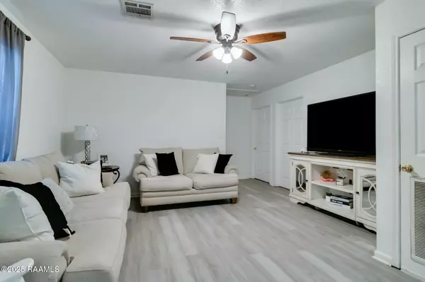 Lafayette, LA 70501,148 E Gilman RD