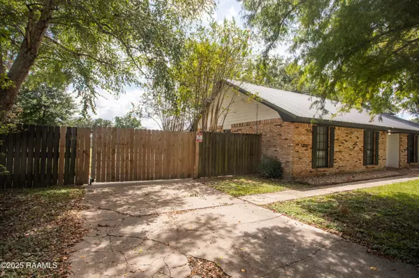 Lafayette, LA 70508,104 Raphael DR