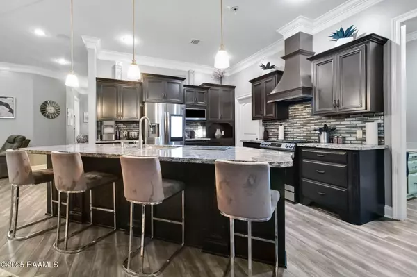 Lafayette, LA 70506,205 Lo Saab CV