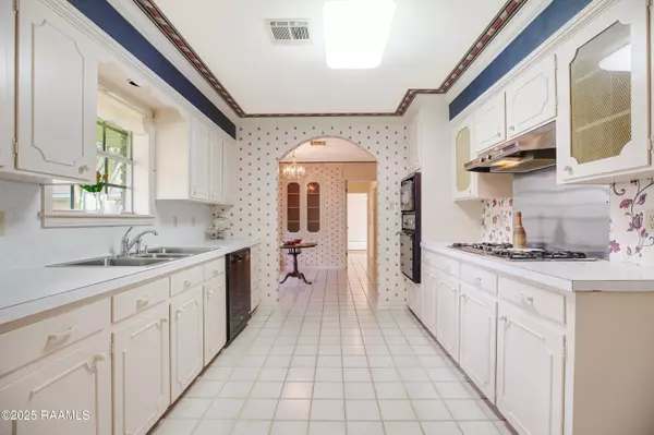 Opelousas, LA 70570,941 Anthony AVE