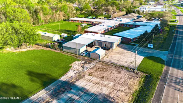 New Iberia, LA 70560,1312 W Admiral Doyle DR