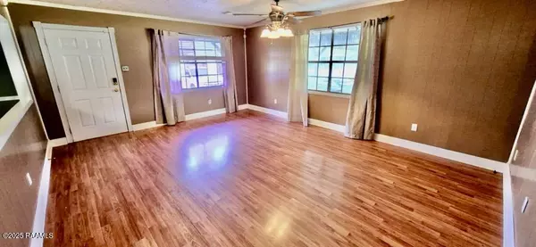 Gueydan, LA 70542,708 Garland ST