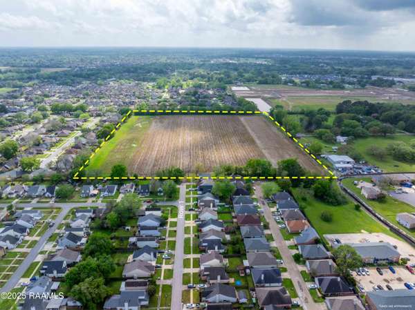 100 Blk Tarpon ST, Lafayette, LA 70508