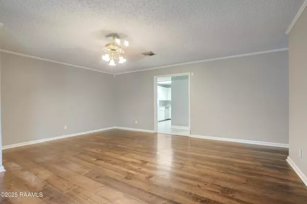 New Iberia, LA 70560,1406 S Patout ST