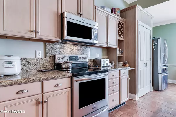 Lafayette, LA 70508,104 Country Morning CT