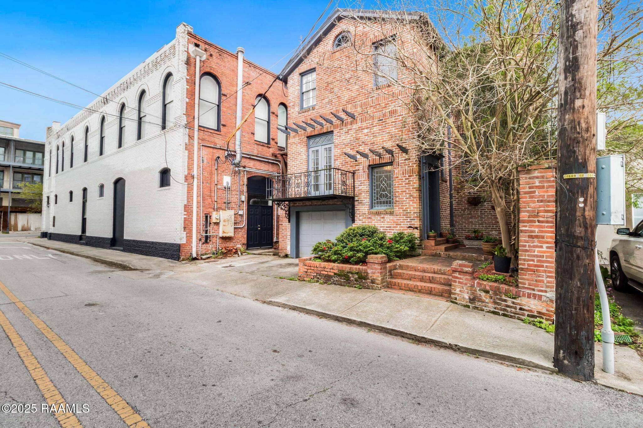 New Iberia, LA 70560,109 French ST