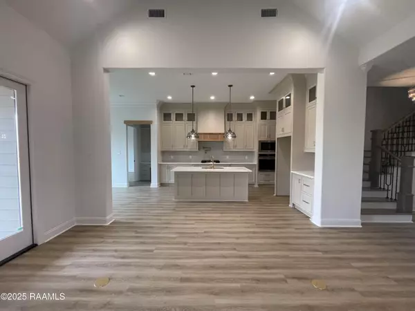 Youngsville, LA 70592,210 Amsterdam AVE