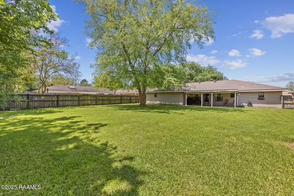 Lafayette, LA 70503,104 Parsonage LN