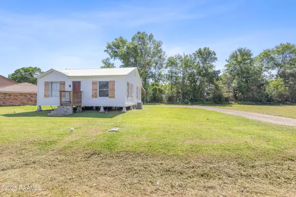 Church Point, LA 70525,655 W Labbie ST