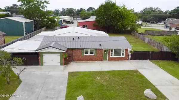 411 Churchill DR, Lafayette, LA 70506