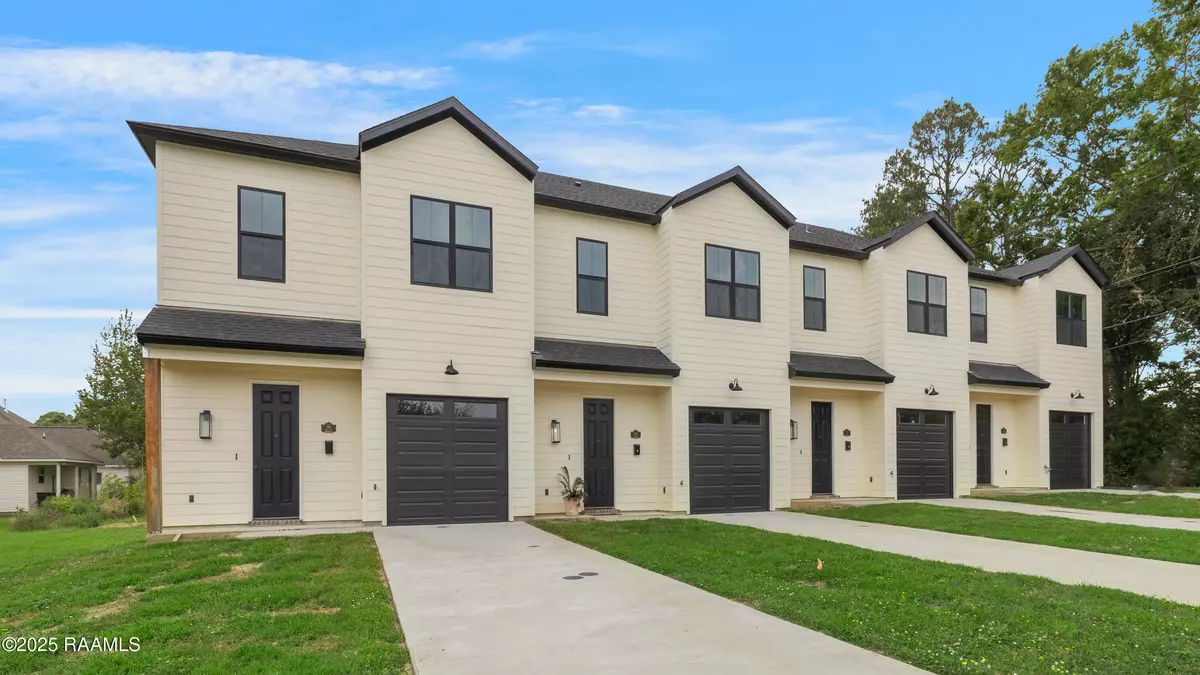 Lafayette, LA 70507,102 Mary Ann DR