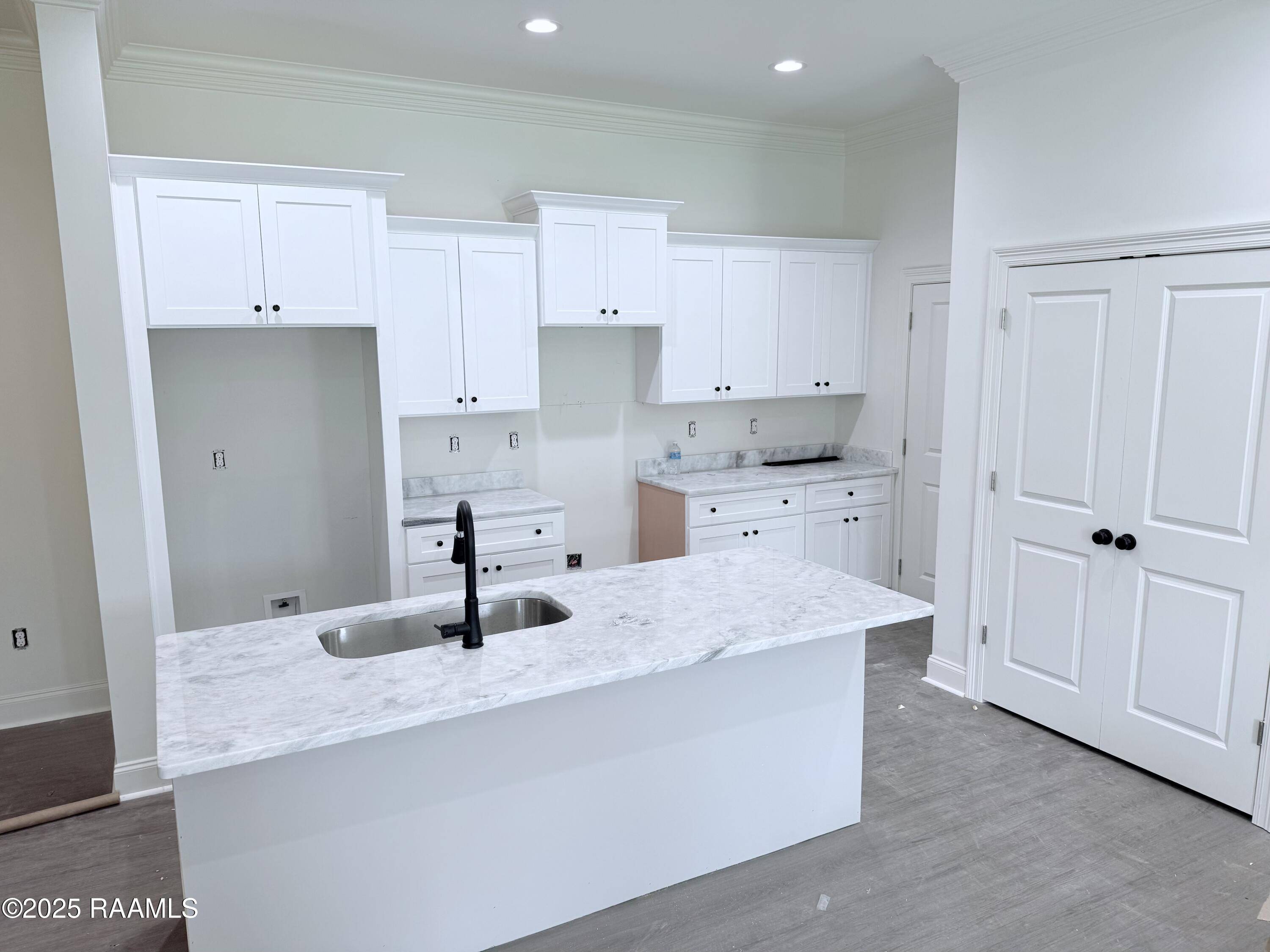 Lafayette, LA 70506,214 Berchman Oaks DR