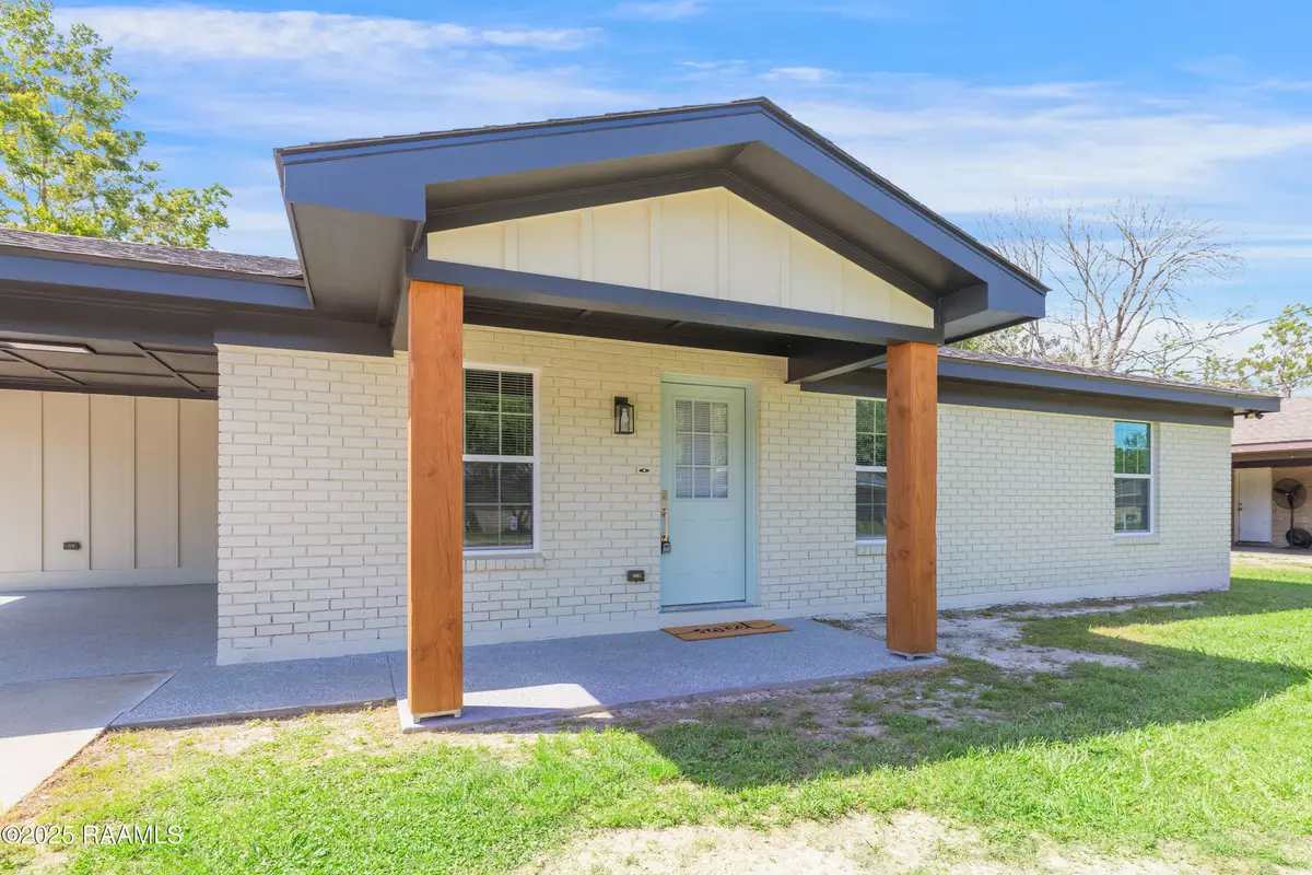 Scott, LA 70583,749 J L DR