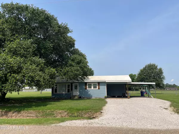 2211 Meche RD, Rayne, LA 70578