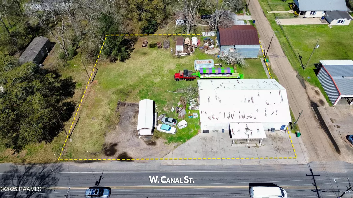 Church Point, LA 70525,302 W W. Canal ST