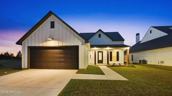 114 Fountain Meadow DR, Broussard, LA 70518