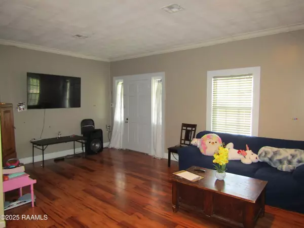 New Iberia, LA 70560,5810 Paradise LN