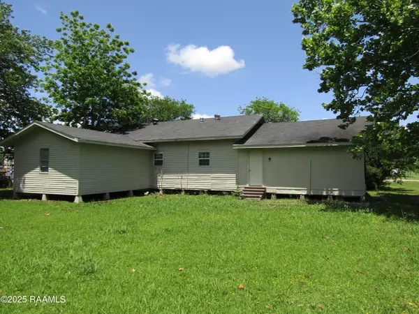 New Iberia, LA 70560,5810 Paradise LN