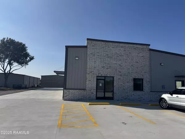 102 Ibex LN, Broussard, LA 70518