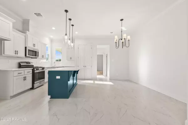 Youngsville, LA 70592,305 Bennington LN