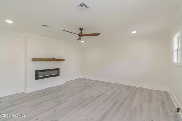Lafayette, LA 70503,312 Kim DR