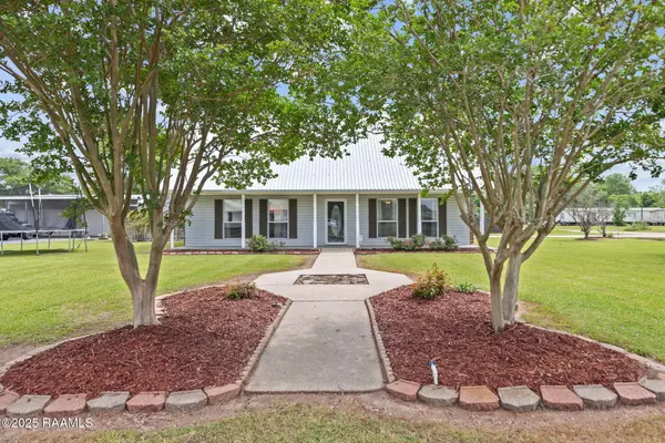 1004 Borel RD, St. Martinville, LA 70582