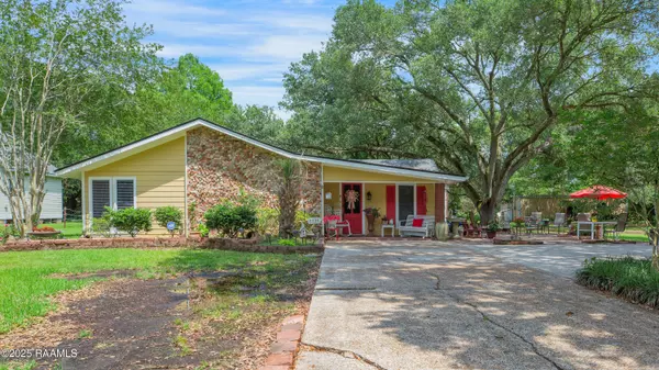 8835 Sidney Gautreaux RD, Abbeville, LA 70510