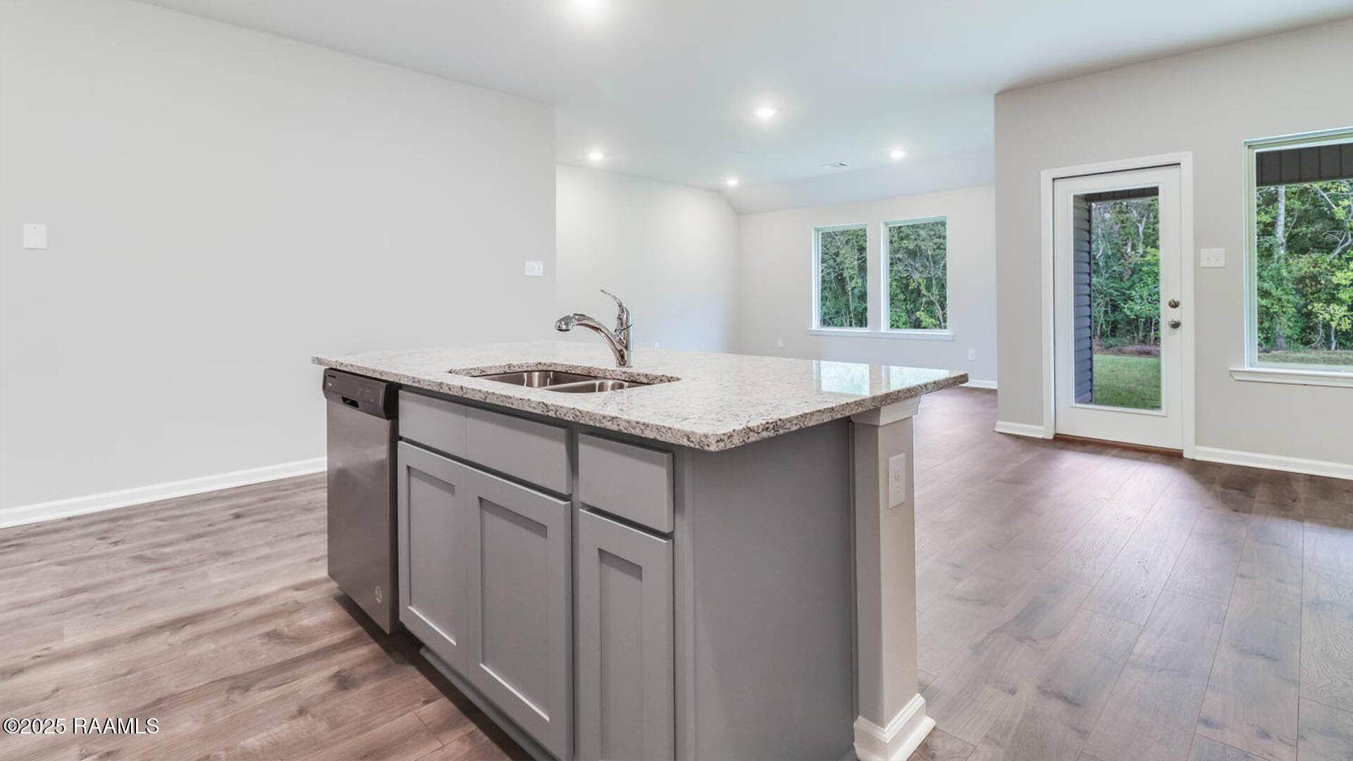 Lafayette, LA 70507,127 Bur Oak DR