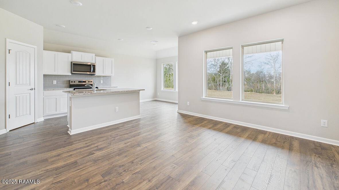 Maurice, LA 70555,124 Cottage Cove DR