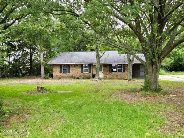 1716 Woodstone RD, Eunice, LA 70535
