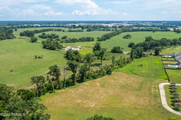 Broussard, LA 70518,104 Leatherback LN