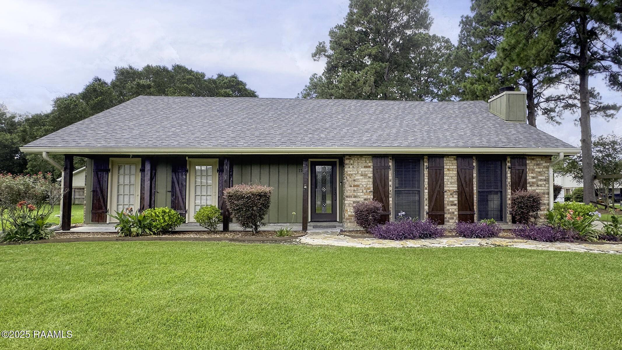116 Twin Lakes DR, Youngsville, LA 70592