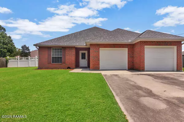 2125 Jasmine DR, Opelousas, LA 70570