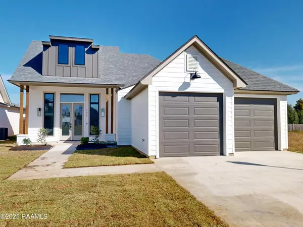 139 Lakes Edge DR, Broussard, LA 70518